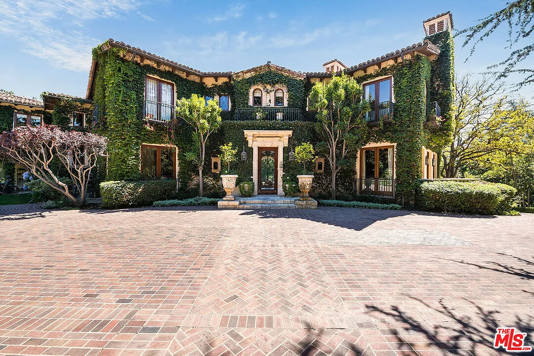 Image: Pacific Palisades mansion for sale - $37M asking price. Source: zillow.com