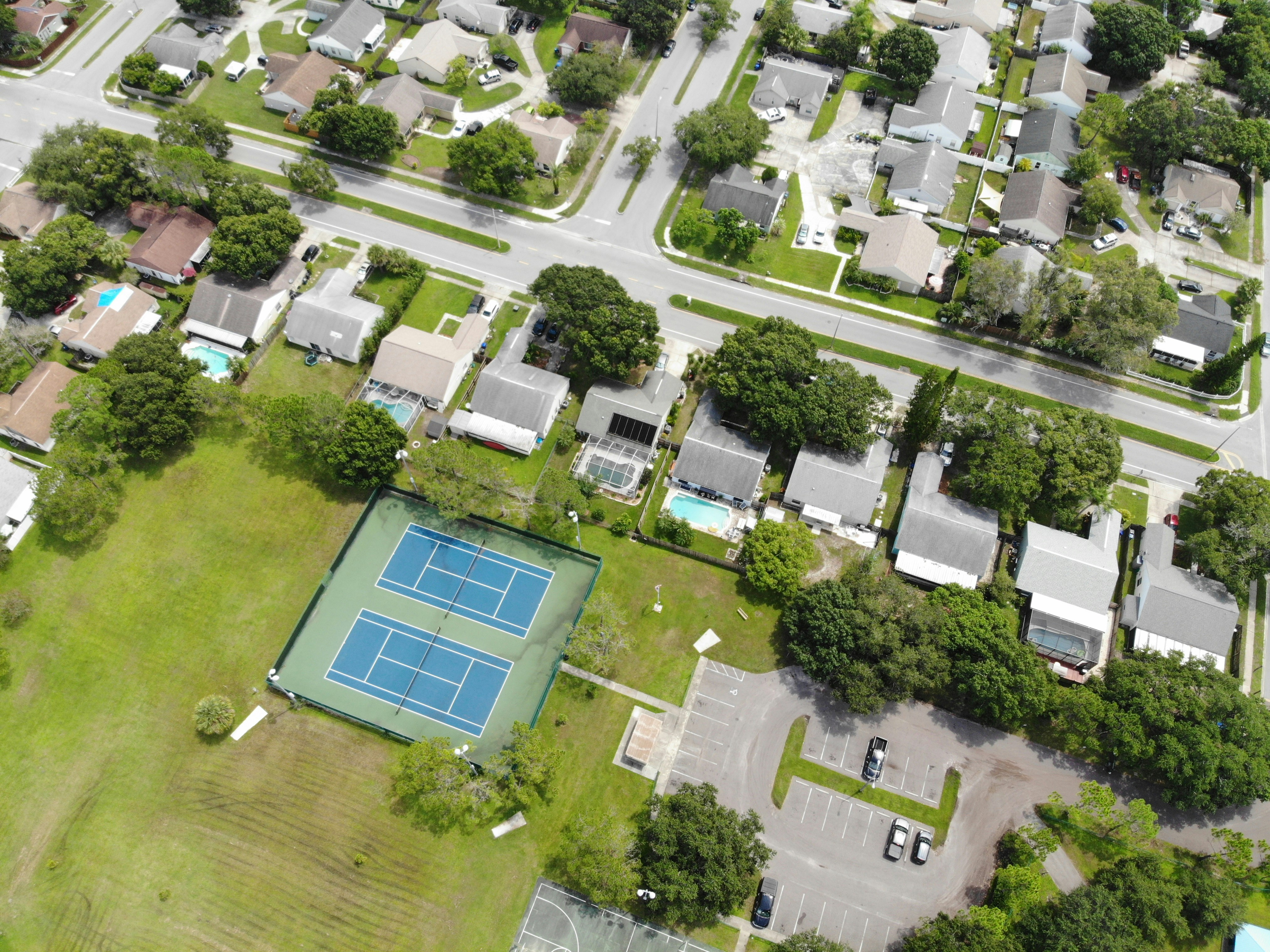Suburban development in Florida. Credit: Ward Mercer on Unsplash.